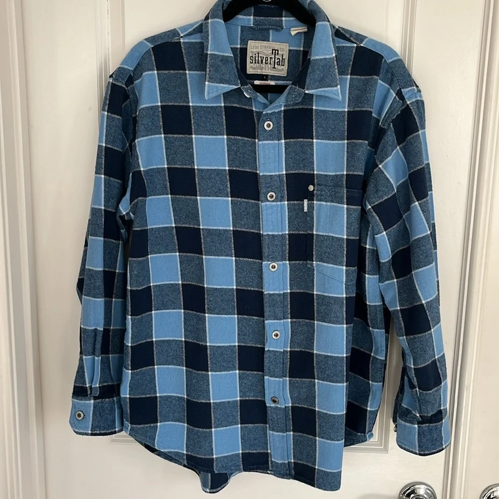 Levi’s Silver Tab Flannel Shirt Size Small